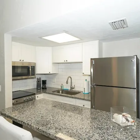 Siesta Key Village-Suite #3: A Block To The Beach! Sarasota Exterior photo