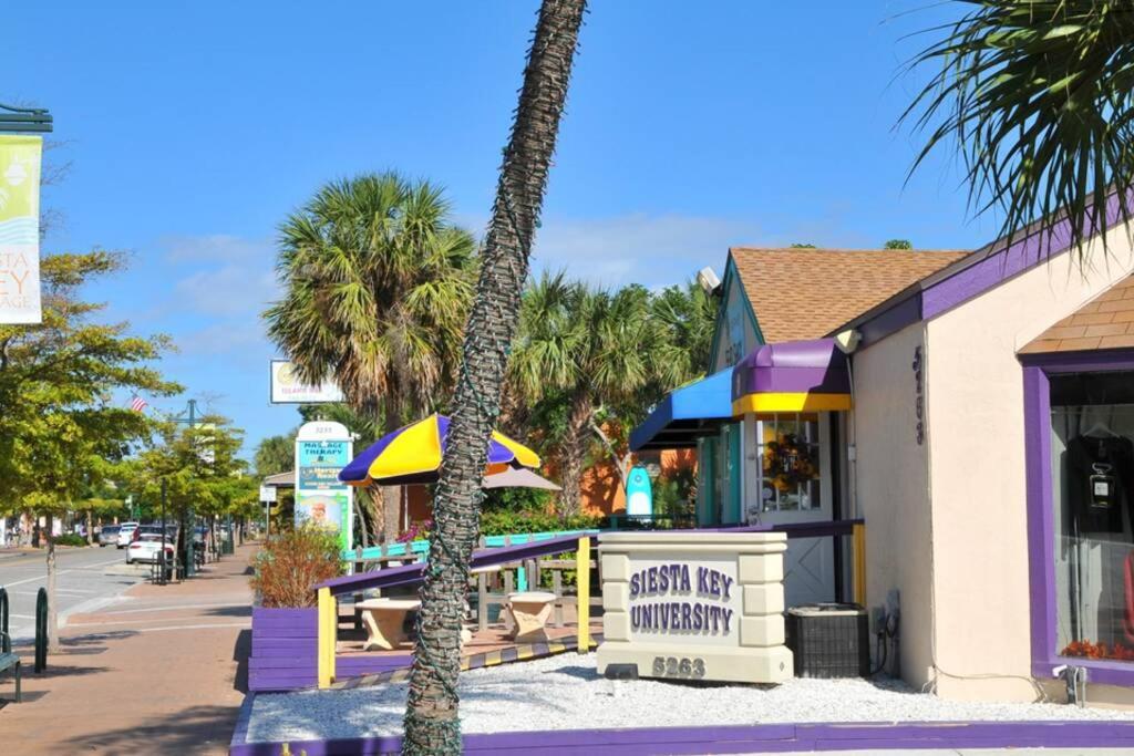 Apartment Siesta Key Village-suite #3: A Block To The Beach! *